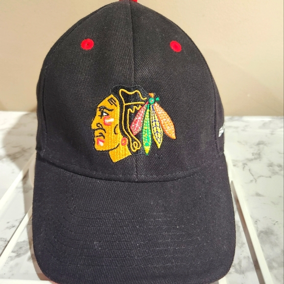 NHL Other - NHL RBK Chicago Blackhawks hat black and red